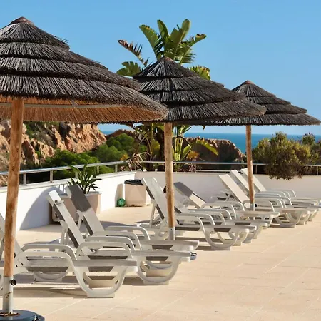 Olhos De Agua 1br With Pool, Ac And Free Parking דירה